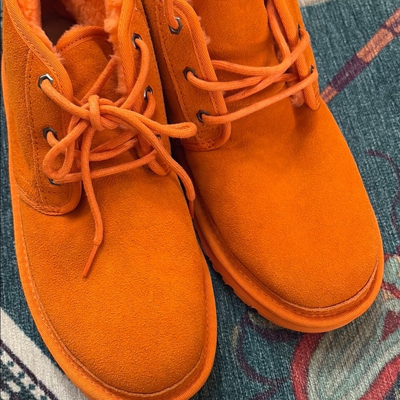nwot UGG Orange Neumel Chukka Boots in Clementine 11 - Picture 6 of 6